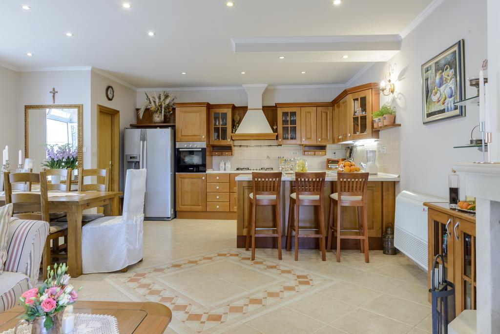 Superior Stunning Apartment Gravosa With A Free Parking دوبروفينك المظهر الخارجي الصورة